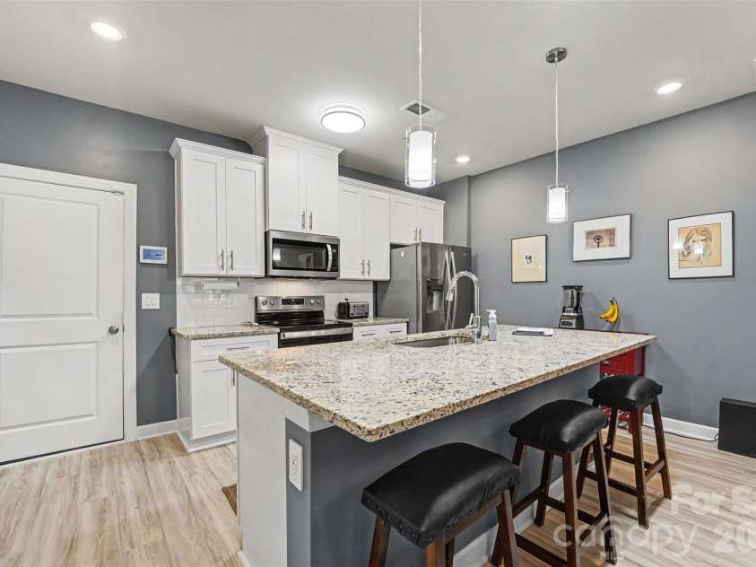 115 Ciara Place, Mooresville, NC 28115.  MLS# CAR4397958, YatesRealty ID 35586. 