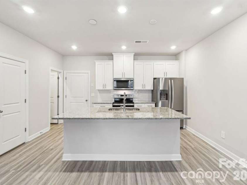115 Ciara Place, Mooresville, NC 28115.  MLS# CAR4428799, YatesRealty ID 35586. 