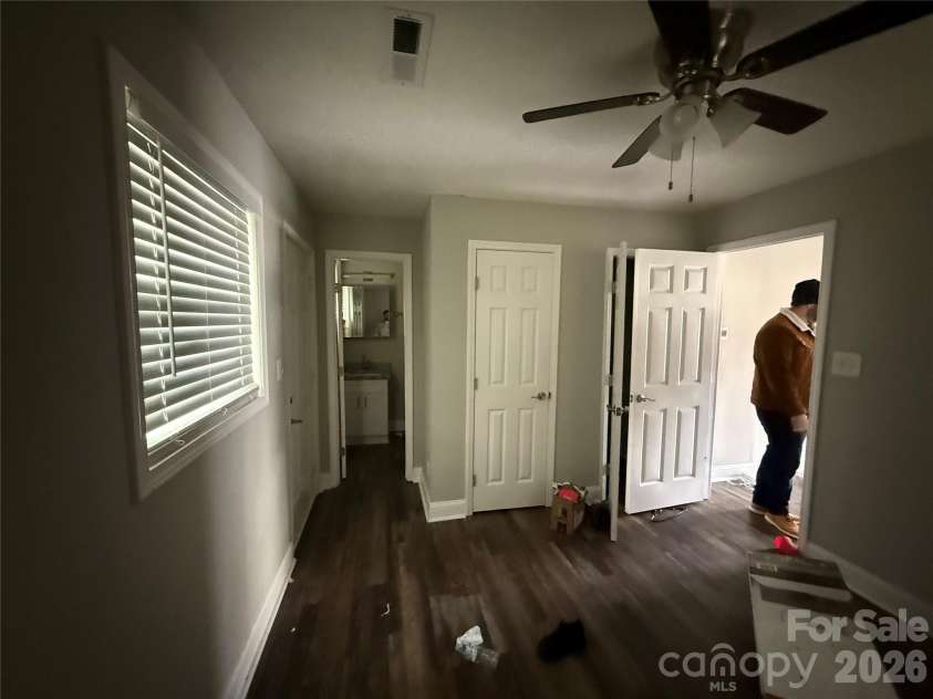 2445 Julia Avenue, Charlotte, NC 28206.  MLS# CAR4340022, YatesRealty ID 3559. 