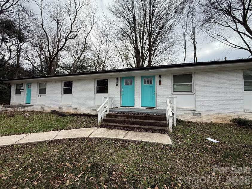 2445 Julia Avenue, Charlotte, NC 28206.  MLS# CAR4340022, YatesRealty ID 3559. 
