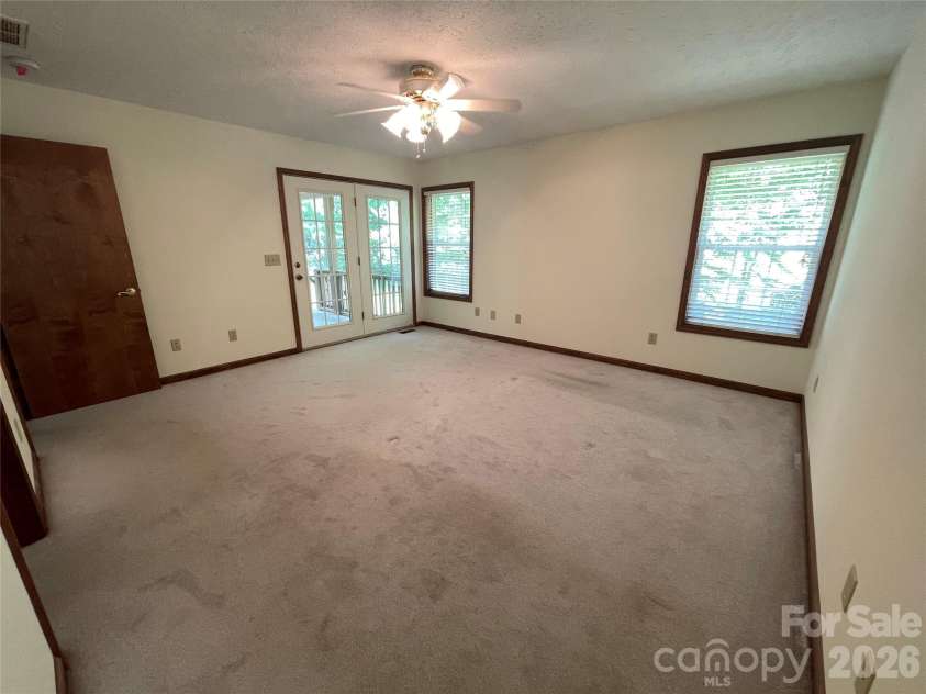 118 Whitewater Drive, Maggie Valley, NC 28751.  MLS# CAR4401727, YatesRealty ID 35590. 