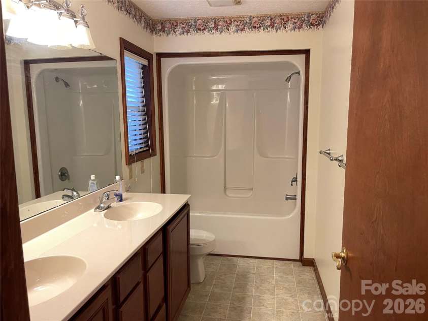 118 Whitewater Drive, Maggie Valley, NC 28751.  MLS# CAR4401727, YatesRealty ID 35590. 