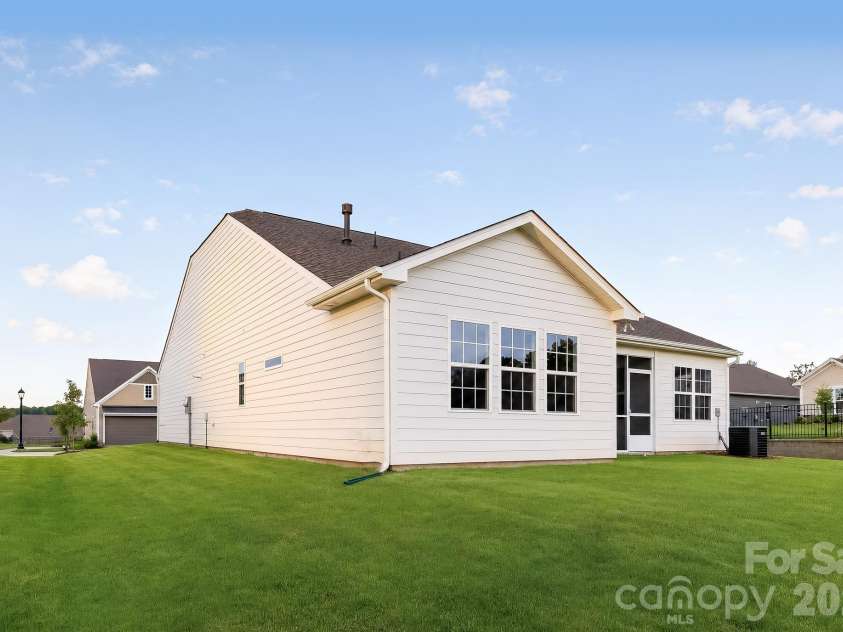 4876 Good Day Drive, Lancaster, SC 29720.  MLS# CAR4401744, YatesRealty ID 35593. 