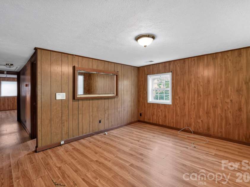 4494 Market Street, Loris, SC 29569.  MLS# CAR4401749, YatesRealty ID 35594. 
