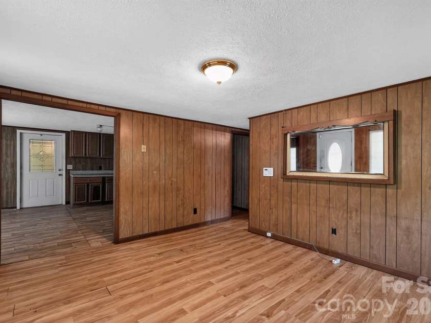 4494 Market Street, Loris, SC 29569.  MLS# CAR4401749, YatesRealty ID 35594. 