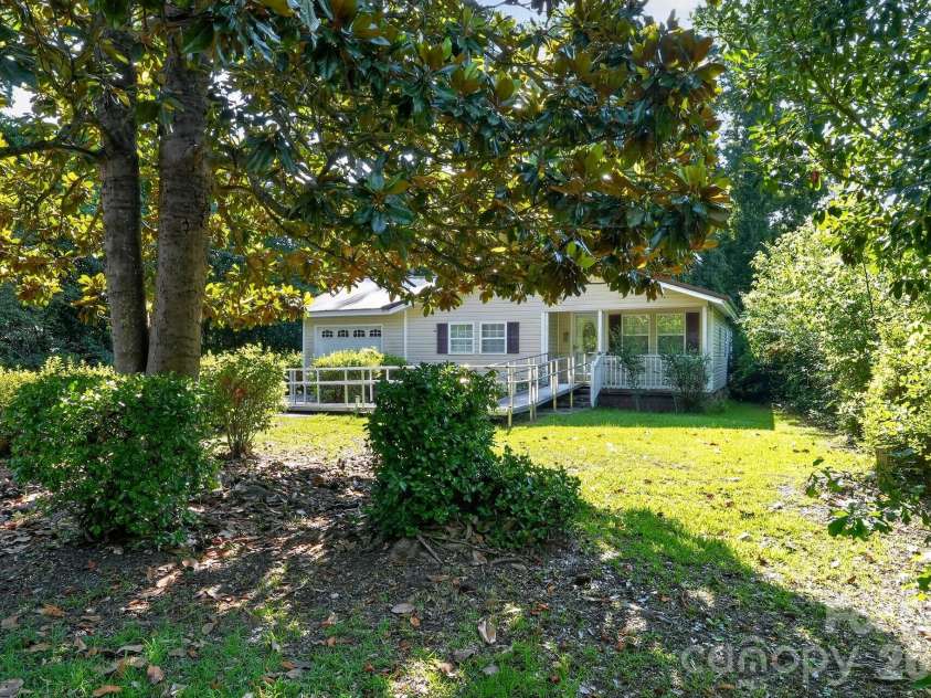 4494 Market Street, Loris, SC 29569.  MLS# CAR4401749, YatesRealty ID 35594. 
