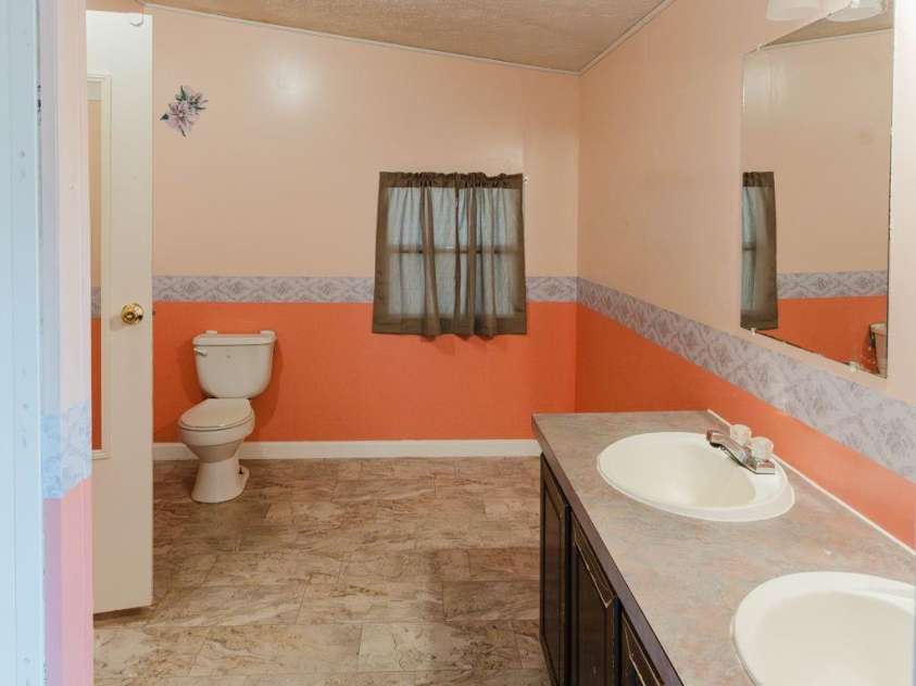 308 Forest Hollow Drive, Statesville, NC 28677.  MLS# CAR4401408, YatesRealty ID 35595. 