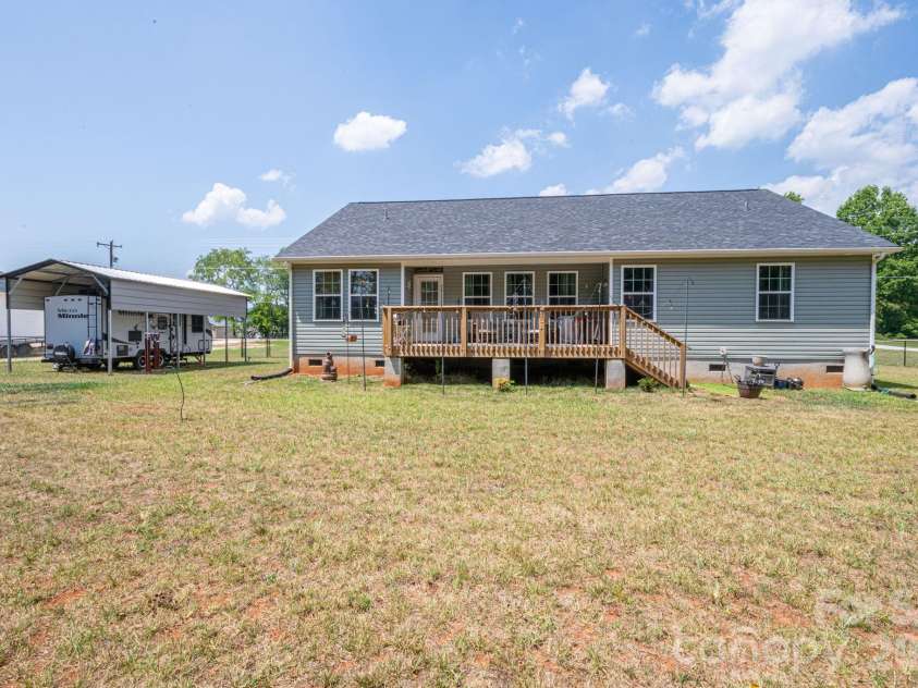 4164 Olivers Cross Road, Newton, NC 28658.  MLS# CAR4401217, YatesRealty ID 35597. 