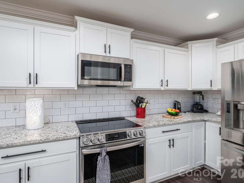 4164 Olivers Cross Road, Newton, NC 28658.  MLS# CAR4401217, YatesRealty ID 35597. ThinQ appliance technology