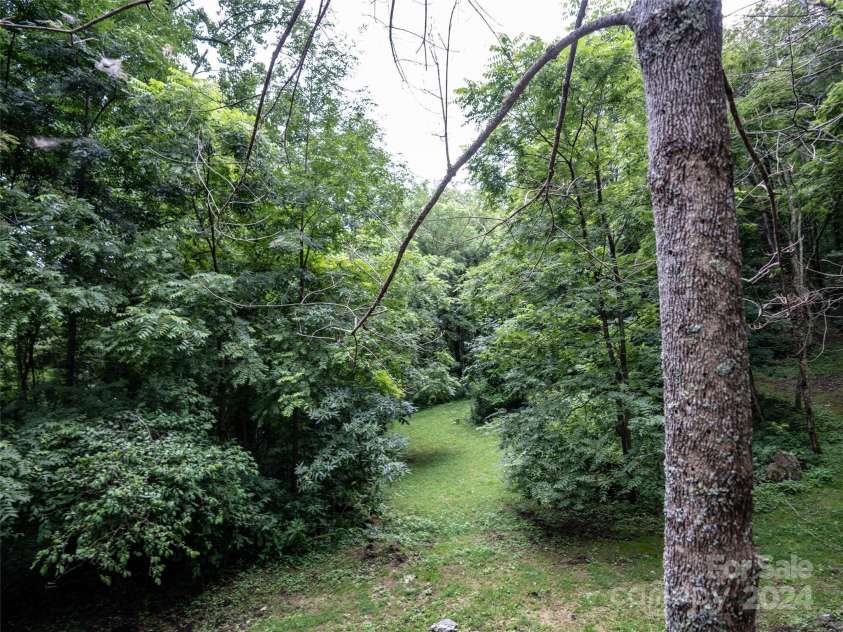 1001 Mountain Glen Road, Canton, NC 28716.  MLS# CAR4172455, YatesRealty ID 356. 