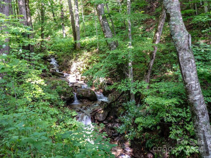 1001 Mountain Glen Road, Canton, NC 28716.  MLS# CAR4172455, YatesRealty ID 356. 