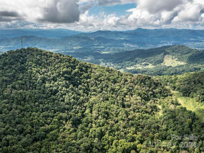 1001 Mountain Glen Road, Canton, NC 28716.  MLS# CAR4172455, YatesRealty ID 356. 