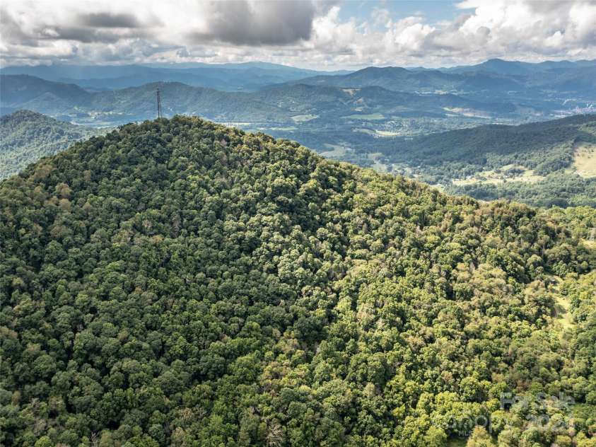 1001 Mountain Glen Road, Canton, NC 28716.  MLS# CAR4172455, YatesRealty ID 356. 