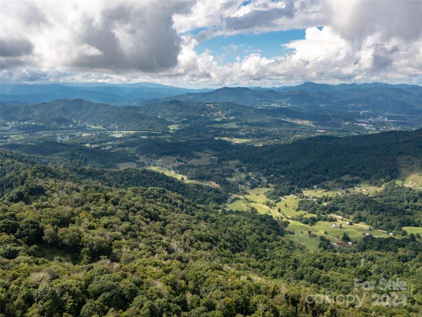 1001 Mountain Glen Road, Canton, NC 28716.  MLS# CAR4172455, YatesRealty ID 356. 