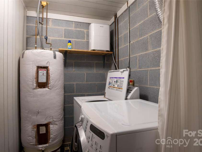 2038 Toms Creek Road, Marion, NC 28752.  MLS# CAR4294037, YatesRealty ID 356. 