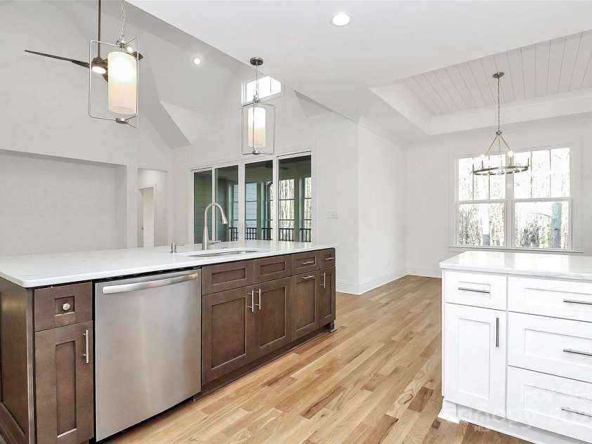 1157 Bunch Drive, Statesville, NC 28677.  MLS# CAR4233359, YatesRealty ID 3560. 