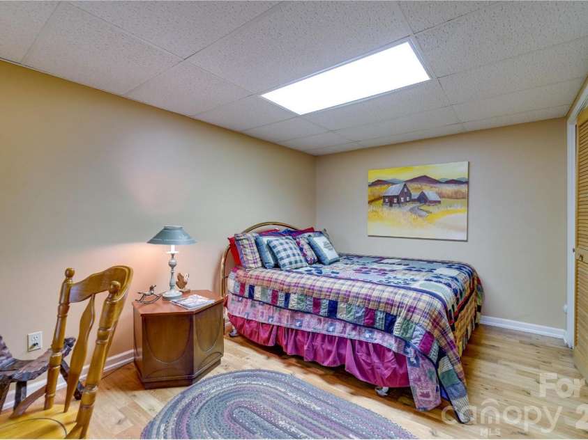 581 Mountain Laurel Drive, Franklin, NC 28734.  MLS# CAR4340981, YatesRealty ID 3560. 