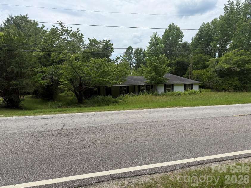 6542 Highway 341 Highway, Kershaw, SC 29067.  MLS# CAR4401197, YatesRealty ID 35601. 