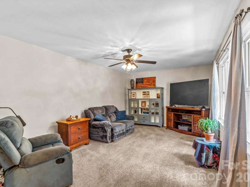 320 Miller Drive, Salisbury, NC 28146.  MLS# CAR4401563, YatesRealty ID 35602. 
