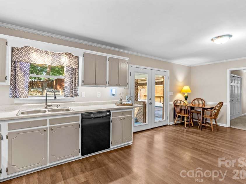 320 Miller Drive, Salisbury, NC 28146.  MLS# CAR4401563, YatesRealty ID 35602. 