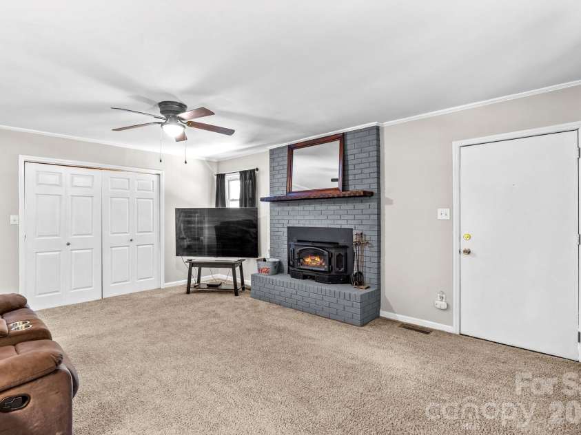 320 Miller Drive, Salisbury, NC 28146.  MLS# CAR4401563, YatesRealty ID 35602. 