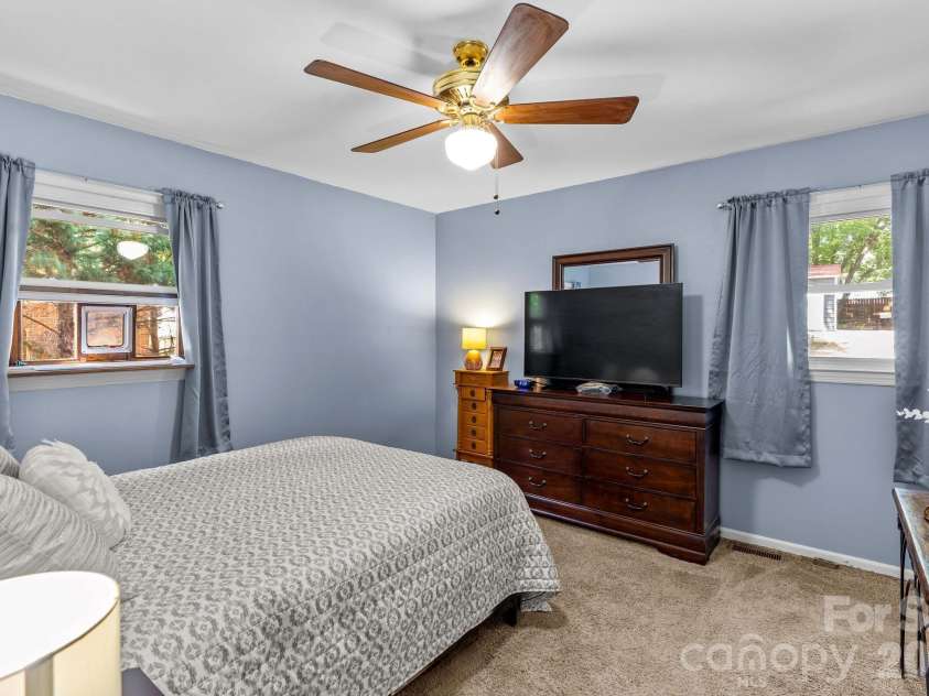 320 Miller Drive, Salisbury, NC 28146.  MLS# CAR4401563, YatesRealty ID 35602. 