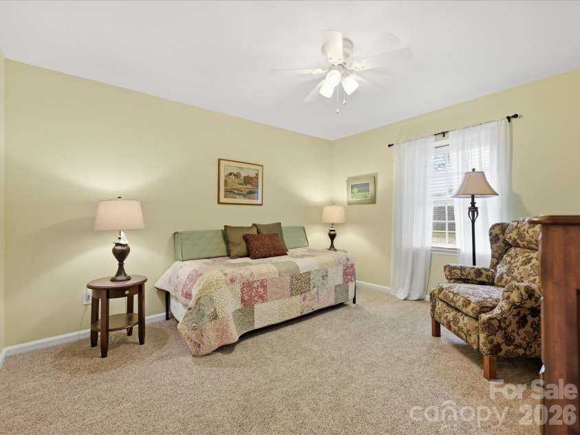2233 Rexford Road, Charlotte, NC 28211.  MLS# CAR4396262, YatesRealty ID 35603. 