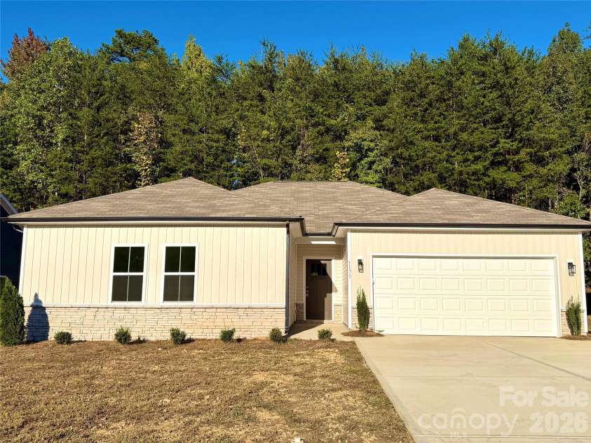 1175 Stoneglen Drive, Granite Quarry, NC 28146.  MLS# CAR4401120, YatesRealty ID 35604. 