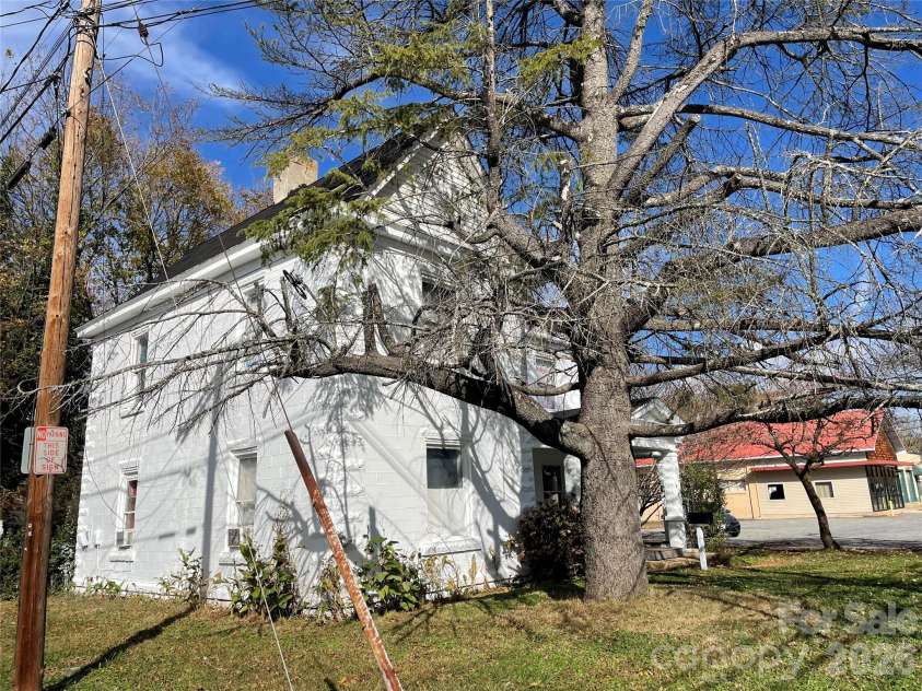 1500 Main Street, Salisbury, NC 28144.  MLS# CAR4401856, YatesRealty ID 35606. 