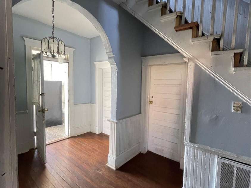 1500 Main Street, Salisbury, NC 28144.  MLS# CAR4401856, YatesRealty ID 35606. 