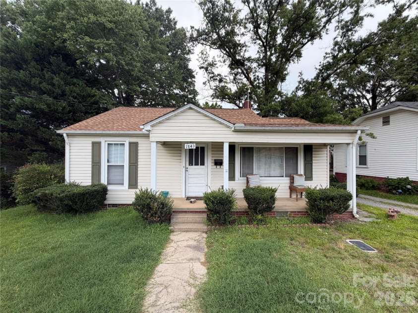 1843 Lane Street, Kannapolis, NC 28083.  MLS# CAR4401904, YatesRealty ID 35609. 