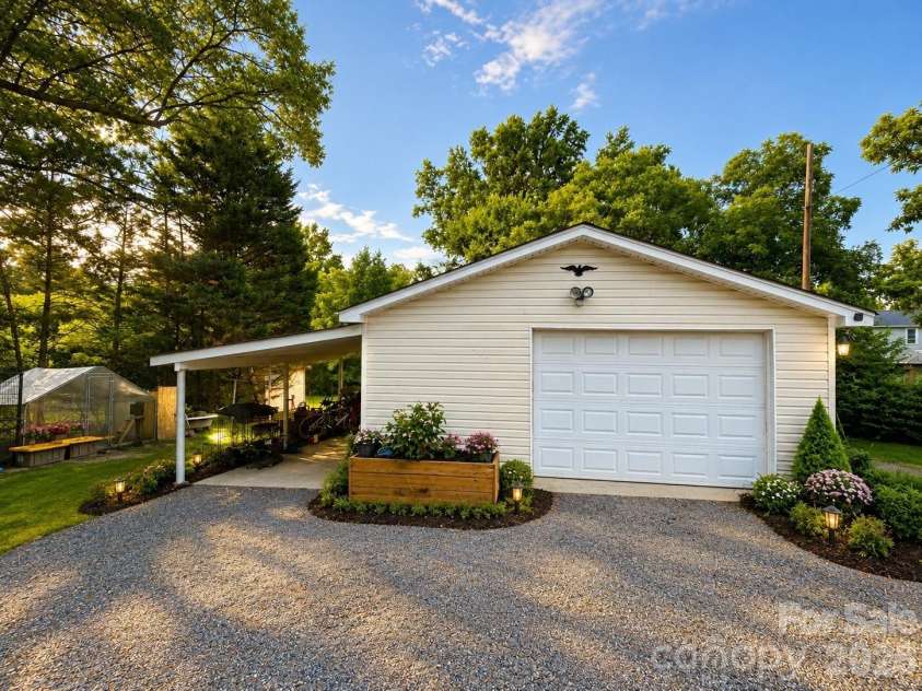 1843 Lane Street, Kannapolis, NC 28083.  MLS# CAR4401904, YatesRealty ID 35609. Virtual Staging