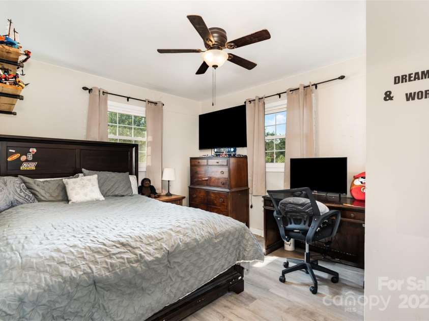 197 Sain Road, Statesville, NC 28625.  MLS# CAR4294744, YatesRealty ID 35609. 