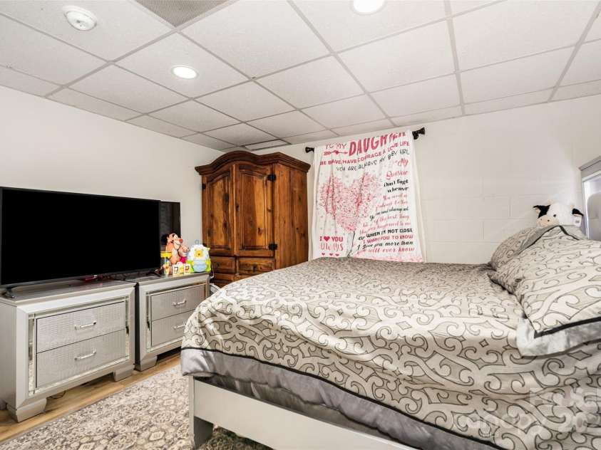 197 Sain Road, Statesville, NC 28625.  MLS# CAR4294744, YatesRealty ID 35609. 