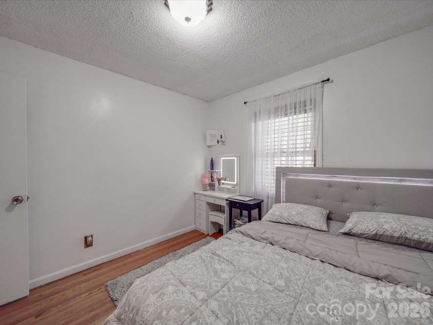 6820 Elm Forest Drive, Charlotte, NC 28212.  MLS# CAR4350632, YatesRealty ID 3561. Bed room 2