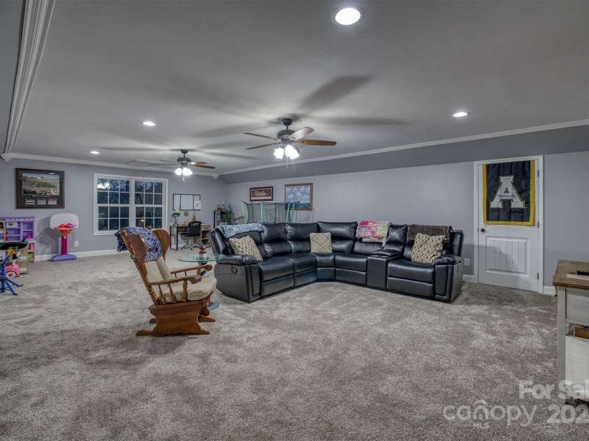 7838 Oren Stephens Road, Hickory, NC 28602.  MLS# CAR4208247, YatesRealty ID 3561. Bonus room