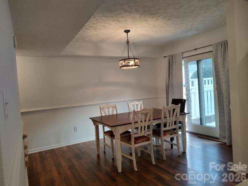 8510 Castle Pine Court, Charlotte, NC 28226.  MLS# CAR4333747, YatesRealty ID 3561. 