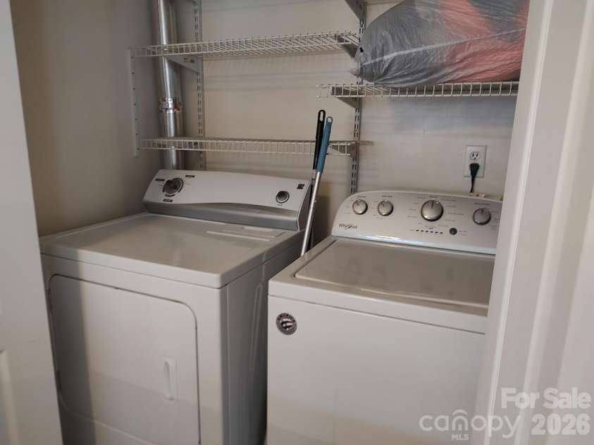 8510 Castle Pine Court, Charlotte, NC 28226.  MLS# CAR4333747, YatesRealty ID 3561. 