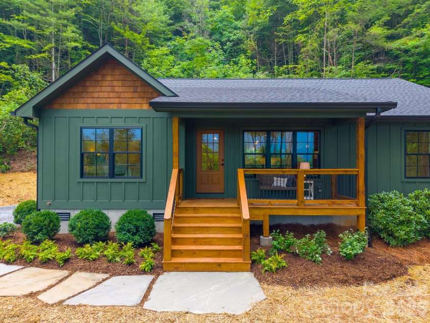 264 Westridge Road, Sylva, NC 28779.  MLS# CAR4401909, YatesRealty ID 35612. 