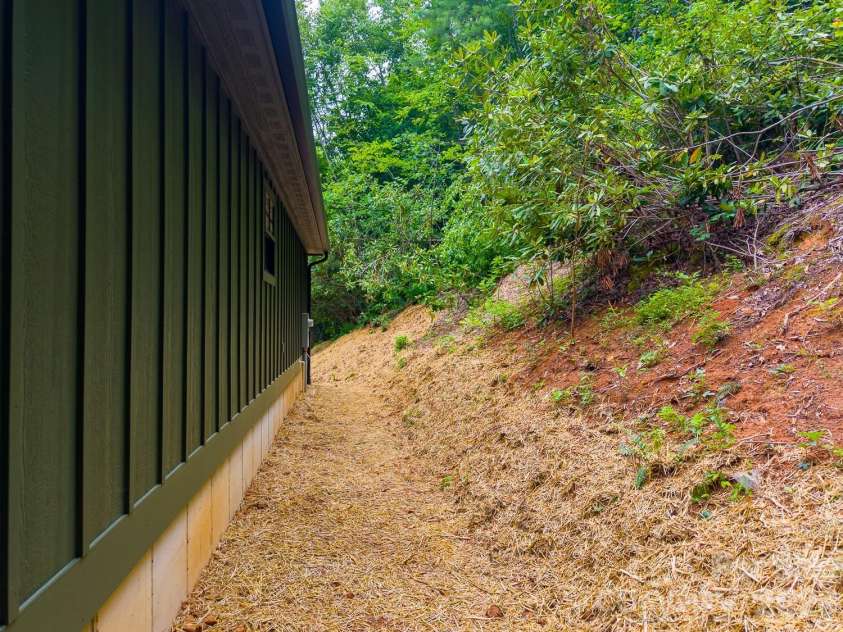 264 Westridge Road, Sylva, NC 28779.  MLS# CAR4401909, YatesRealty ID 35612. 