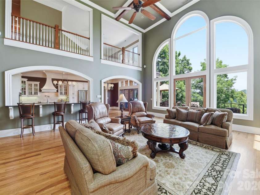 106 Coyote Ridge, Maggie Valley, NC 28751.  MLS# CAR4401502, YatesRealty ID 35614. 
