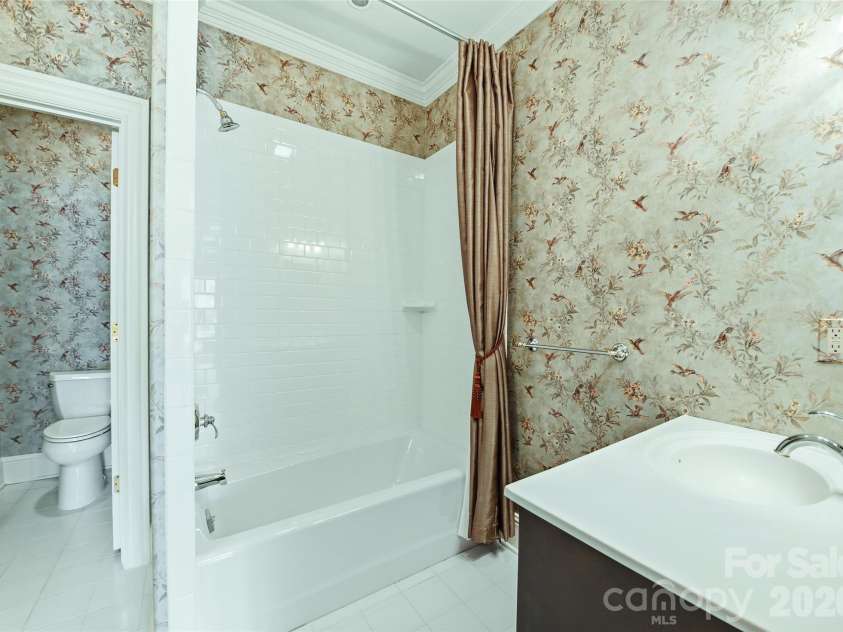 106 Coyote Ridge, Maggie Valley, NC 28751.  MLS# CAR4401502, YatesRealty ID 35614. 