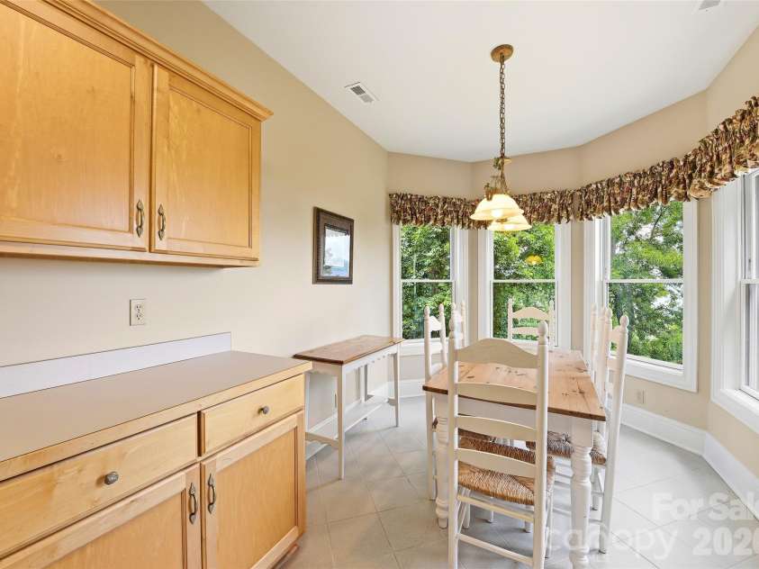 106 Coyote Ridge, Maggie Valley, NC 28751.  MLS# CAR4401502, YatesRealty ID 35614. 