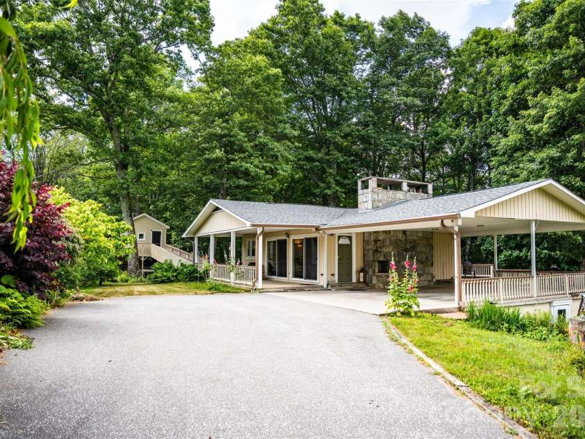 1967 Mckinney Mine Road, Spruce Pine, NC 28777.  MLS# CAR4401580, YatesRealty ID 35617. 