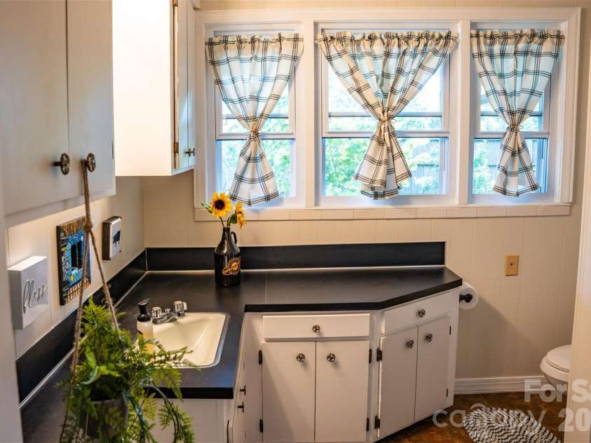 1967 Mckinney Mine Road, Spruce Pine, NC 28777.  MLS# CAR4401580, YatesRealty ID 35617. 