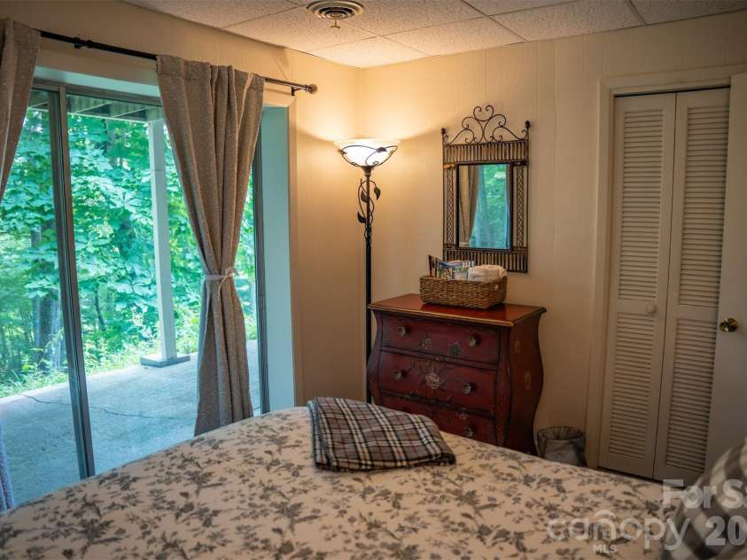 1967 Mckinney Mine Road, Spruce Pine, NC 28777.  MLS# CAR4401580, YatesRealty ID 35617. 