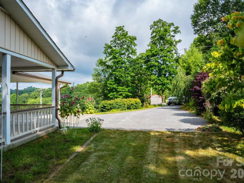 1967 Mckinney Mine Road, Spruce Pine, NC 28777.  MLS# CAR4401580, YatesRealty ID 35617. 