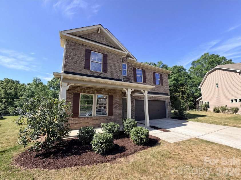 1908 Cantrell Court, Matthews, NC 28104.  MLS# CAR4401557, YatesRealty ID 35619. Front of home