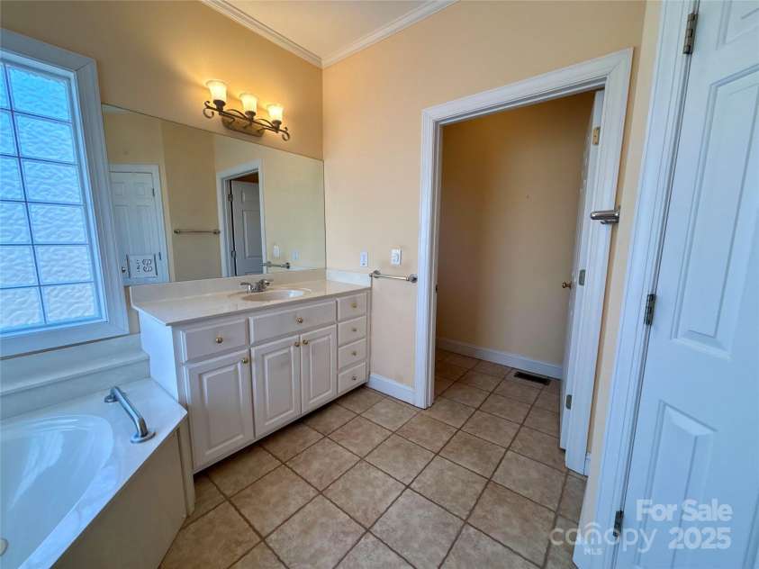 1419 Ridge Street, Albemarle, NC 28001.  MLS# CAR4236002, YatesRealty ID 3562. 