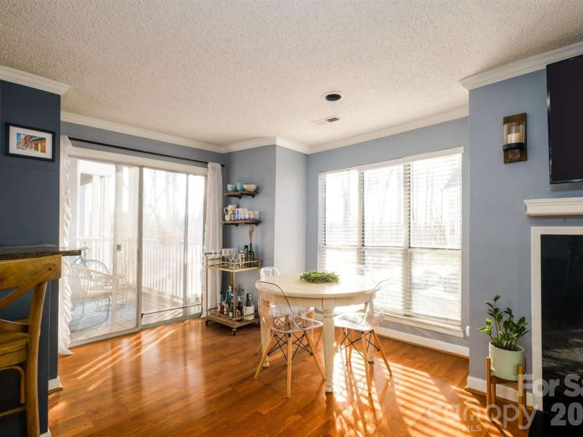 2508 Cranbrook Lane, Charlotte, NC 28207.  MLS# CAR4343080, YatesRealty ID 3562. 